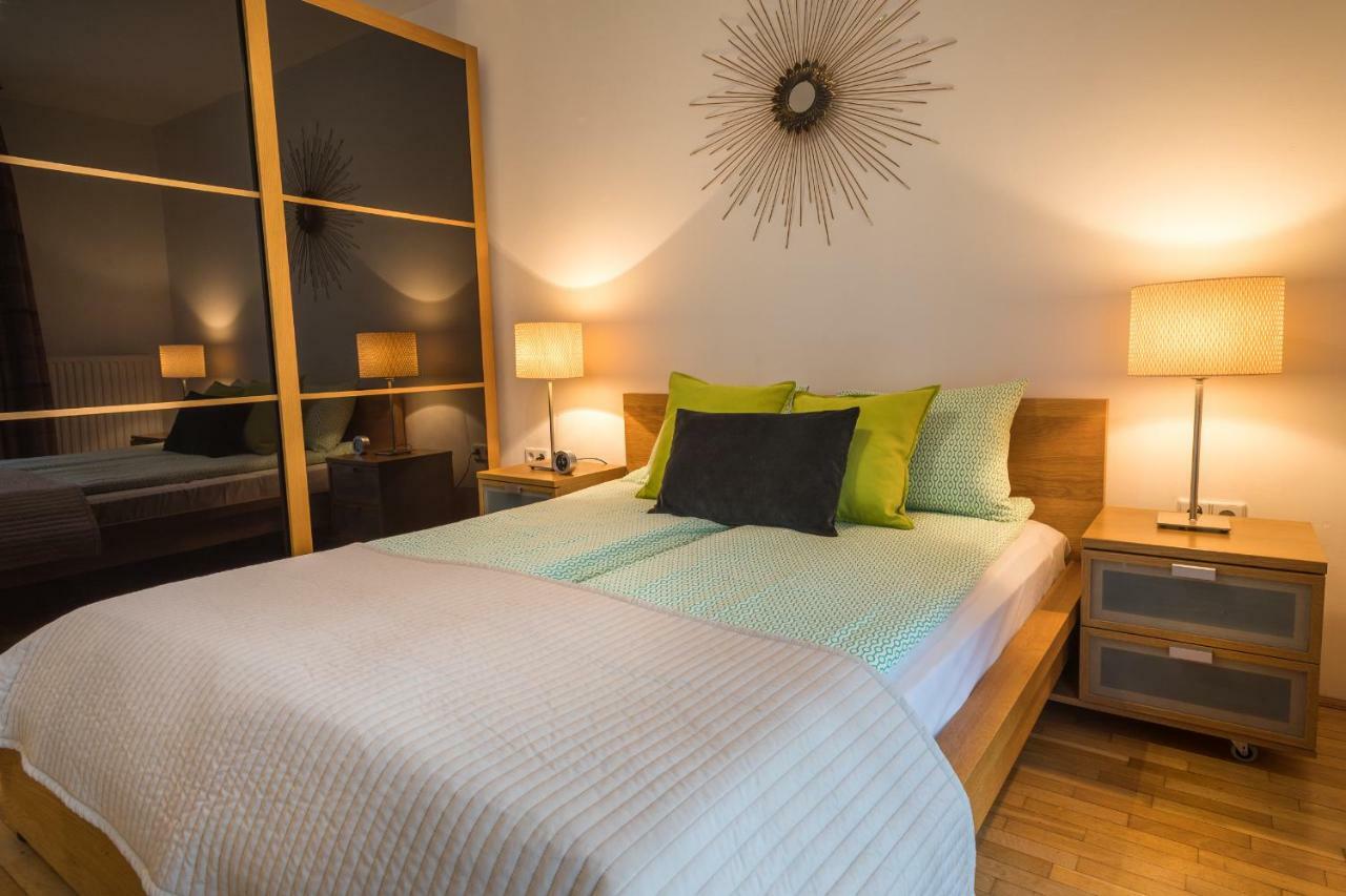 Colours Apartments Будапеща Екстериор снимка