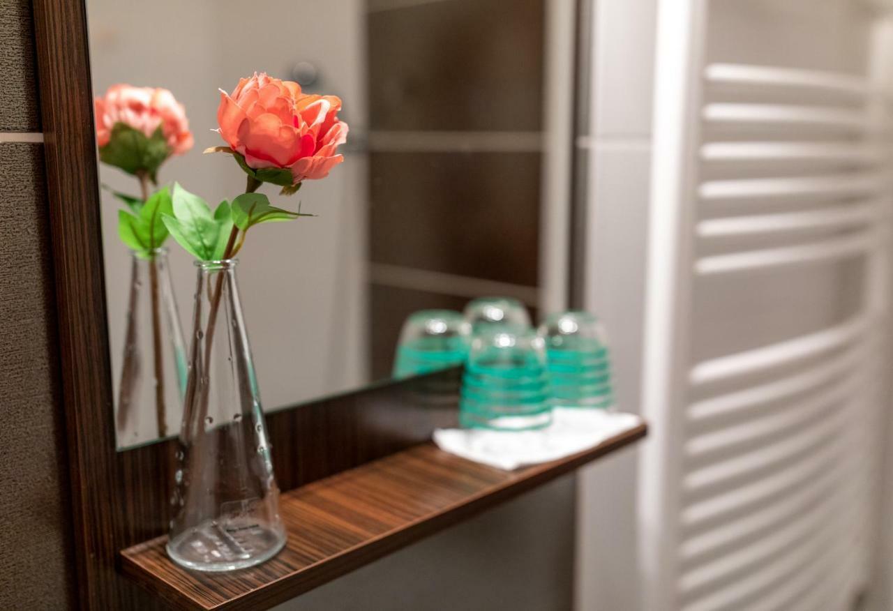 Colours Apartments Будапеща Екстериор снимка